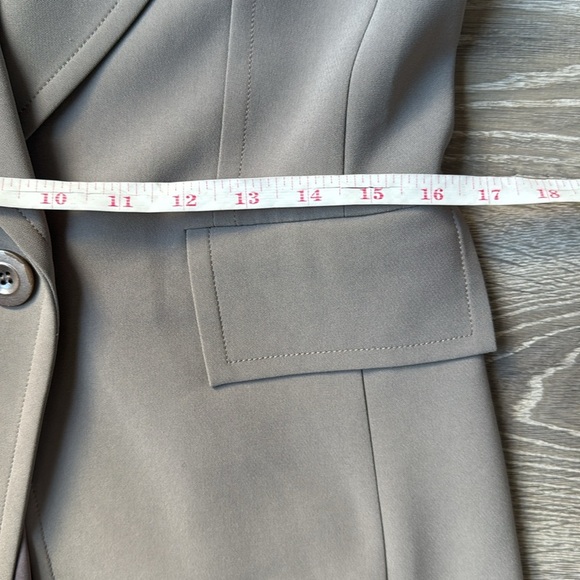 St. John Gray Blazer Coat - Picture 8 of 12